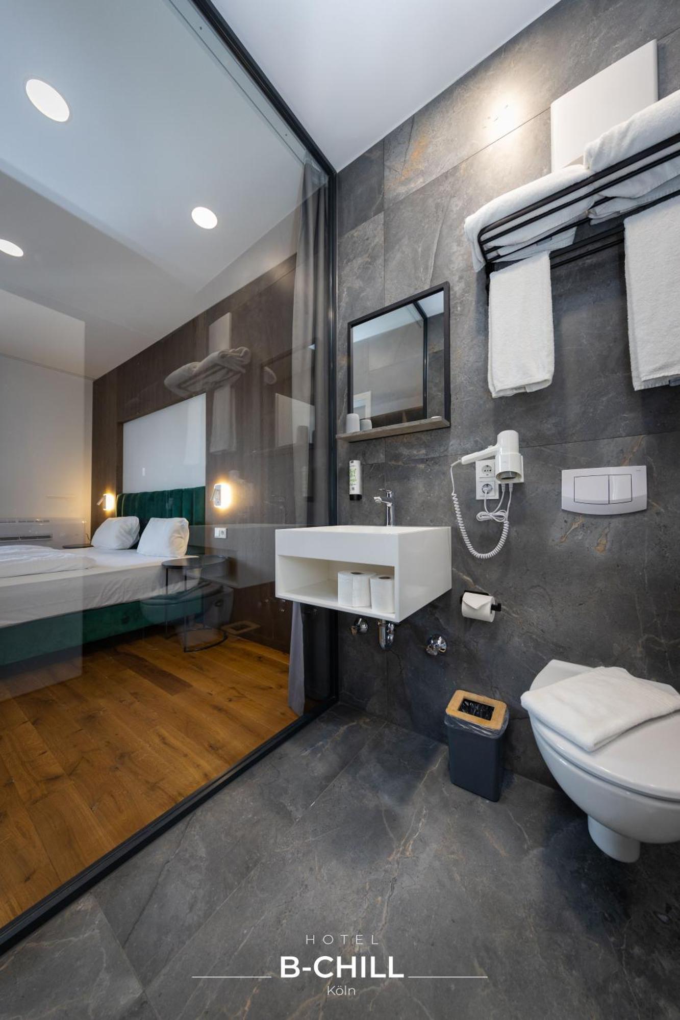 B-Chill Cologne Otel Dış mekan fotoğraf